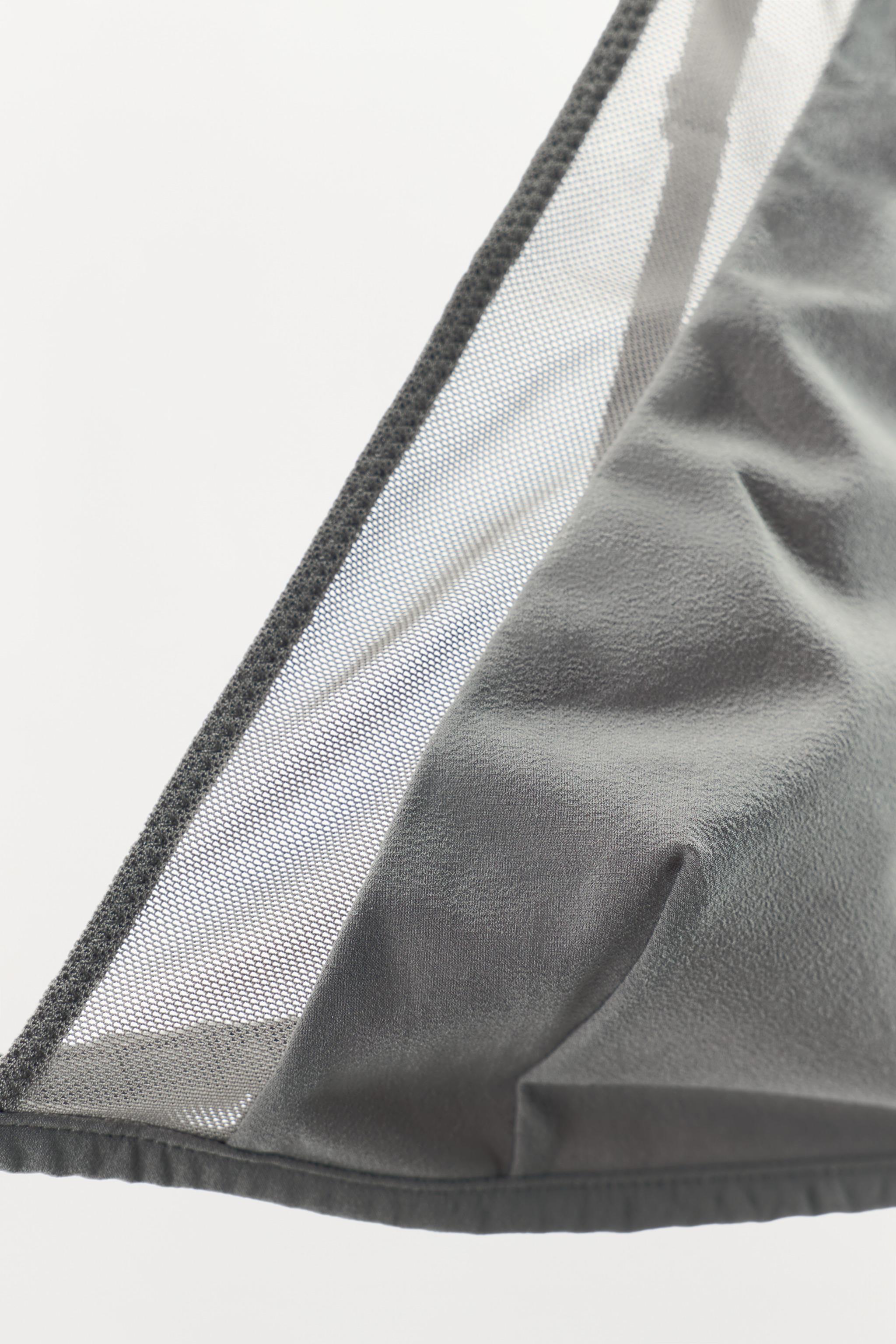 SOUTIEN-GORGE TRIANGLE BIMATIÈRE AVEC TULLE